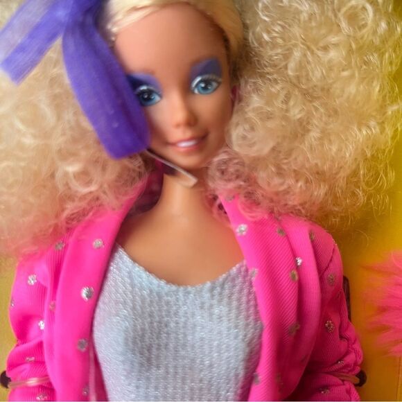 Rare 1985 BARBIE Rockstar Vintage from Europe NIB (box imperfect) - Picture 2 of 16